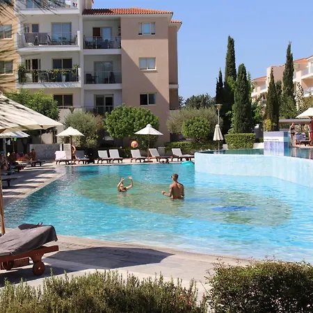 Harmony House Vacation At Elysia Park Appartamento Paphos